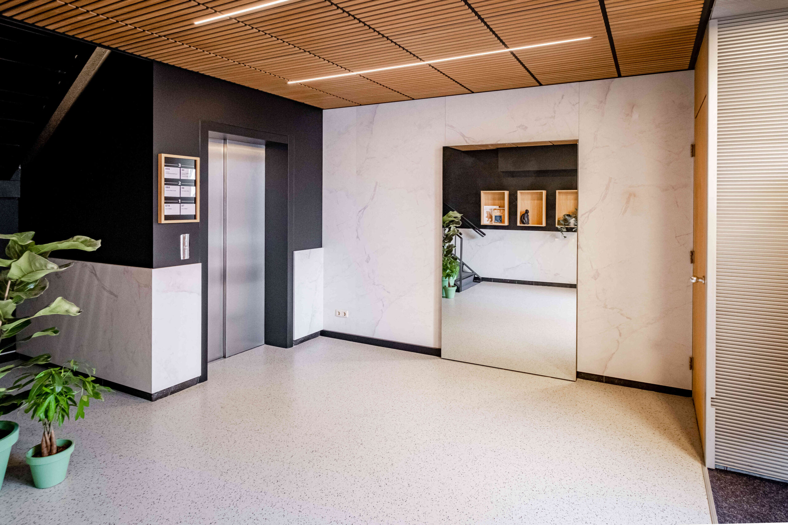 DO-A interieur